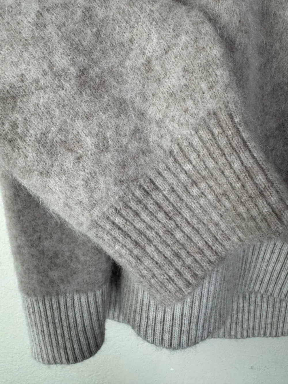 Lululemon Alpaca Wool Blend V-Neck Sweater Beige Womens XL Heathered White Opal - Picture 12 of 16